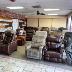 Woods Furniture & Mattress Gallery - Recliners