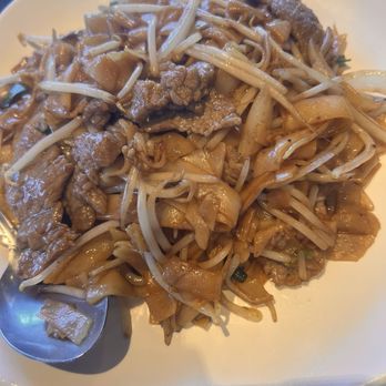 Kim Tar - Chow fun bean sprout beef - Chinese Near Me - Artesia, California