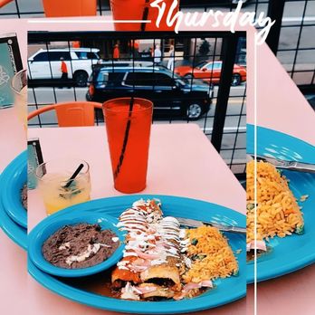 Uno Mas - Short rib enchiladas,black beans and rice - Tex-Mex Near Me - Dallas, Texas