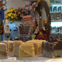 Country Cottage - Fall fudge. Pecan pie, pumpkin pie and chocolate chip cookie.