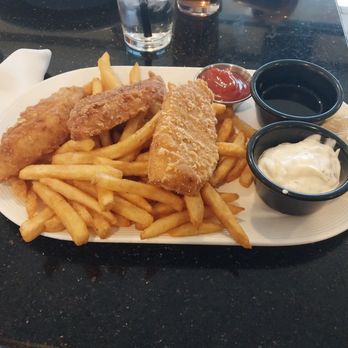 Flat Top Bar and Grill - Fish and Chips - Pubs Near Me - Riverside, California