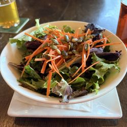 The Duchess Pub - Green salad.