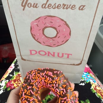 Gibson's Donuts - I do! - Donuts Near Me - Memphis, Tennessee
