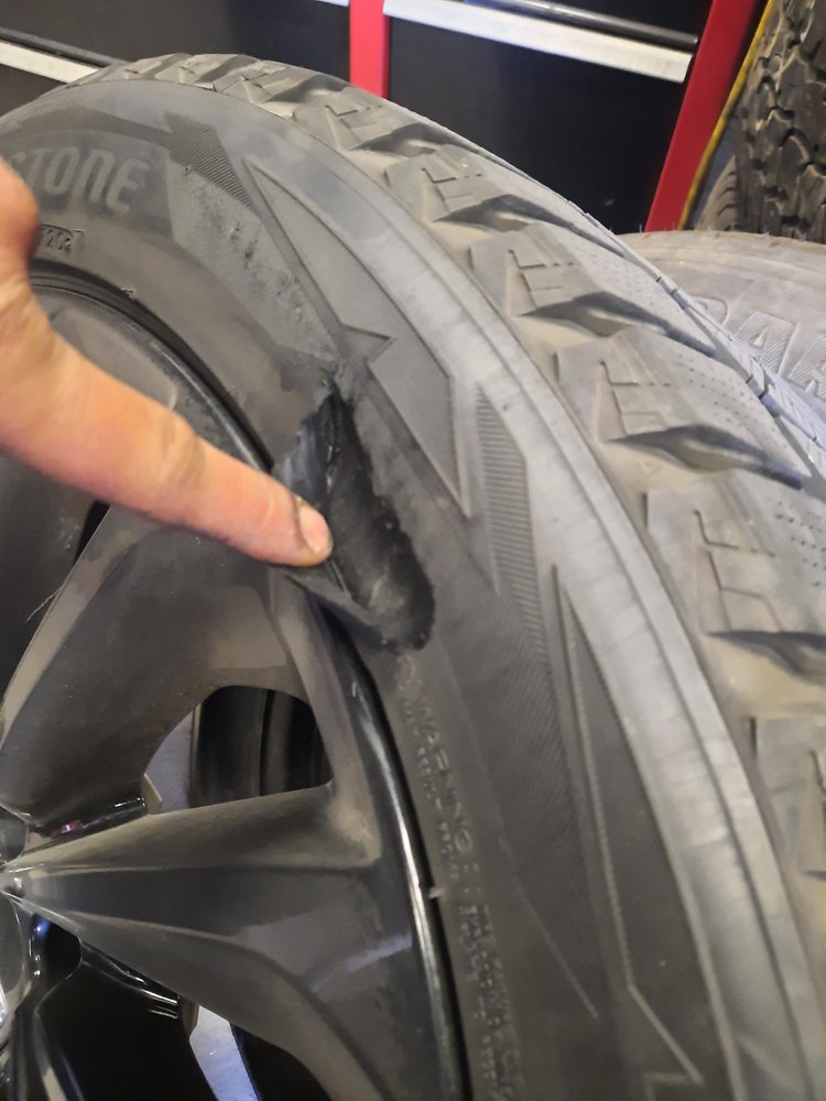 RZ TIRE GARAGE Updated October 2024 21 Reviews 5790 Ward Rd