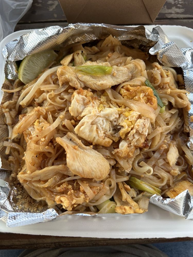 Angel Thai Kitchen Logo