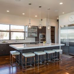 Alexander & Ray's TV & Appliance