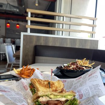Habit Burger & Grill - Chicken Club - Burgers Near Me - Costa Mesa, California