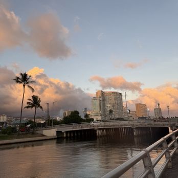Ala Wai Canal - Parks Near Me - Honolulu, Hawaii