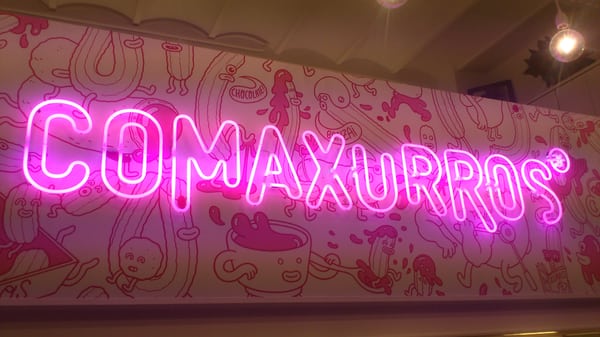 Comaxurros* - The Fried Community - Muntaner by null