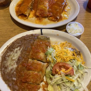 Tino's Too Mexican Restaurant - Lunch plates with a side of chopped onion - Mexican Near Me - Plano, Texas