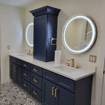 Soloman Design - a bathroom with two sinks and mirrors - Flooring Near Me Soloman Design - a bathroom with two sinks and mirrors - Flooring Near Me