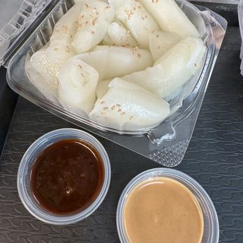 Cafe 48 - Mixed sauce rice roll - Hong Kong Style Cafe Near Me - Bayside, New York Cafe 48 - Mixed sauce rice roll - Hong Kong Style Cafe Near Me - Bayside, New York