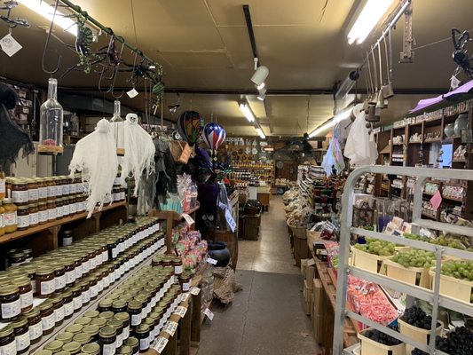 Auntie El's Farm Market by null