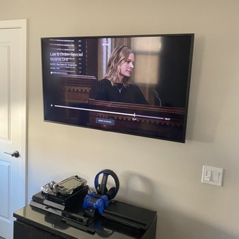 Handeejoe - My oldest daughter was happy with her setup as well.... - Handyman Near Me - San Diego, California
