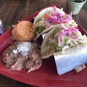 Maggie's Blue Rose - Chicken Verde Street Tacos - Mexican Near Me - Avalon, California