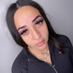 Brushed Beauty Parlor - Service: Mega Volume Lashes