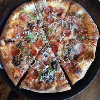 Good Pie - Supreme pizza, no green peppers. - Pizza Near Me - Henderson, Nevada