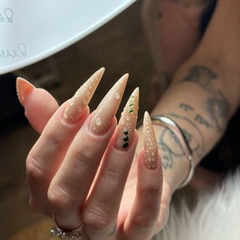 Slavic Service - Nail Technicians Near Me - New York, New York Slavic Service - Nail Technicians Near Me - New York, New York