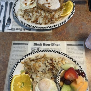 Black Bear Diner Salem - Avocado Toast with Wide Strip-Cut Hash Browns and country BIGFOOT Chicken Fried Steak with 2 Biscuits & Gravy - Diners Near Me - Salem, Oregon