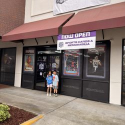 Sactown Sports Cards and Memorabilia