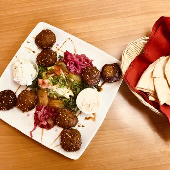Alzohour Market - Falafels w/pita bread ($8.00) - Middle Eastern Near Me - Phoenix, Arizona