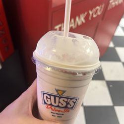 Gus's Drive-In - Cherry shake