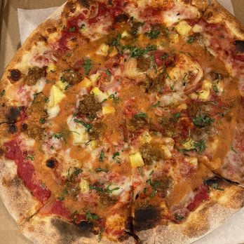 Magic 5 Pie Co. - Pastor - Pizza Near Me - Norwalk, Connecticut
