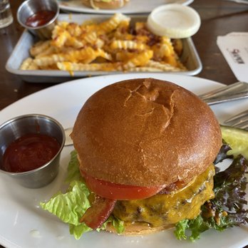 Bareburger - Hell's Kitchen - Bacon burger - Burgers Near Me - New York, New York Bareburger - Hell's Kitchen - Bacon burger - Burgers Near Me - New York, New York