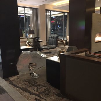 Calgary Marriott Downtown Hotel - Hotels Near Me - Calgary, Alberta