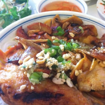 VN Cuisine - Wow delicious. #40 vermicelli bowl. - Vietnamese Near Me - San Dimas, California VN Cuisine - Wow delicious. #40 vermicelli bowl. - Vietnamese Near Me - San Dimas, California