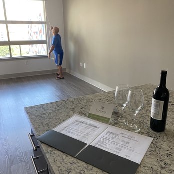 1000 Grand by Windsor - Intro Packet & Wine - Apartments Near Me - Los Angeles, California 1000 Grand by Windsor - Intro Packet & Wine - Apartments Near Me - Los Angeles, California