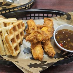 Fat Tuesday Sandwich Shop And Bakery - Chicken & waffles
