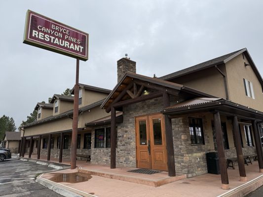 Bryce Canyon Pines Restaurant by null
