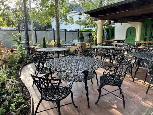 Verde Garden by null