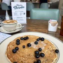 Fifth Street Diner - Single Pancake + Blue Berries