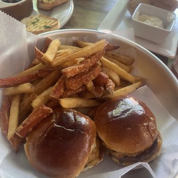 Cafe Karibo - Beef Sliders - Seafood Near Me - Fernandina Beach, Florida Cafe Karibo - Beef Sliders - Seafood Near Me - Fernandina Beach, Florida