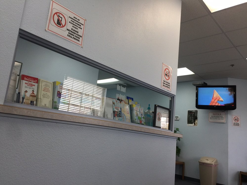 APEX URGENT CARE 42 Reviews Hospitals 851 E 6th St