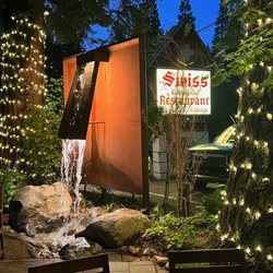 Swiss Lakewood Restaurant - Outdoor garden area