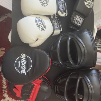 ProBoxing Supplies - Boxing Gear - Sporting Goods Near Me - Studio City, California