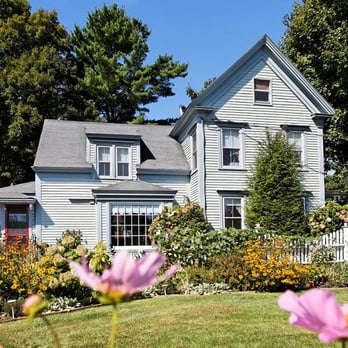 Black Lantern Bed & Breakfast - From the Gardens - Bed & Breakfast Near Me - Topsham, Maine Black Lantern Bed & Breakfast - From the Gardens - Bed & Breakfast Near Me - Topsham, Maine