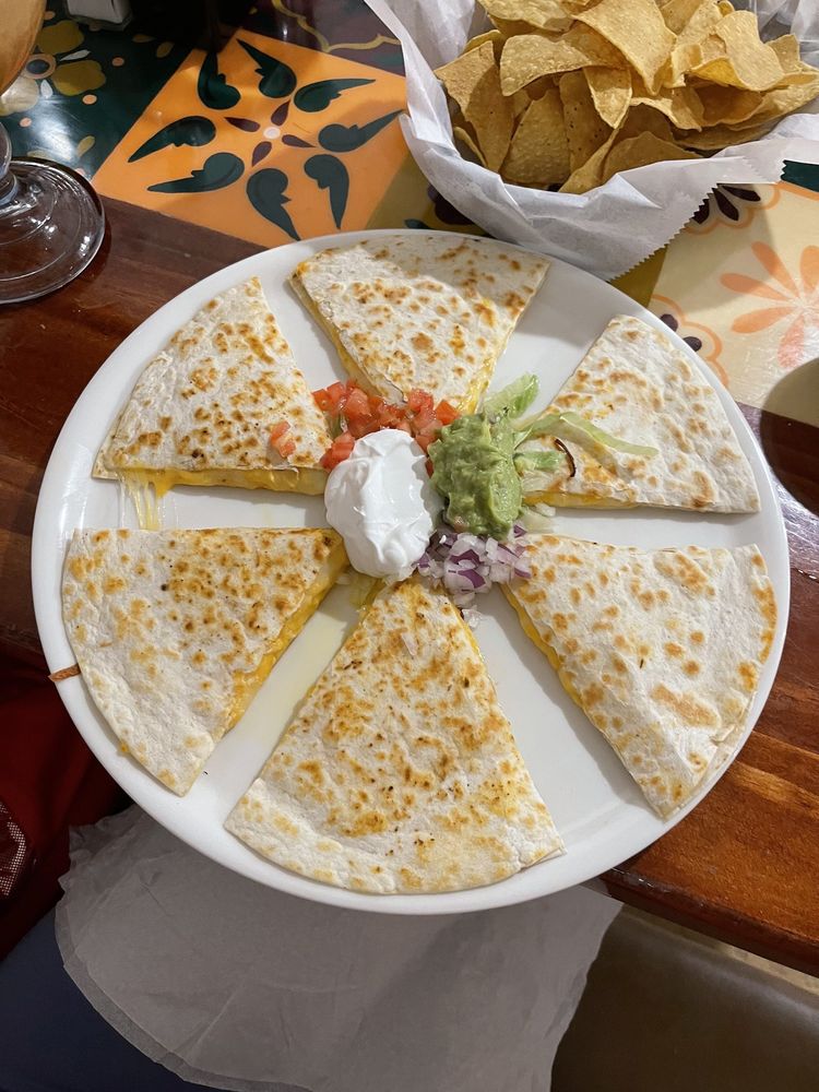 Food from El Molcajete