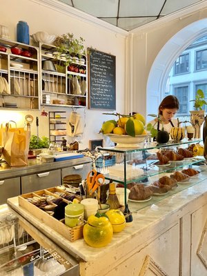 Atelier September by null
