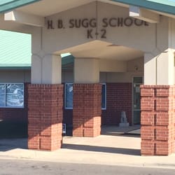 Pitt County Schools - HB Suggs Elementary School entrance
