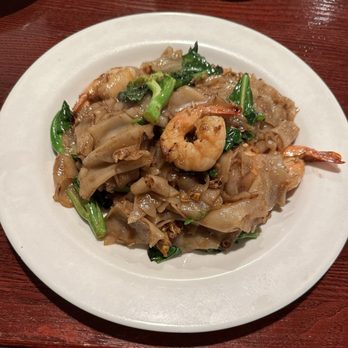 Thai Nam Phet - Pad see ew with Shrimp. - Thai Near Me - Rockaway, New Jersey
