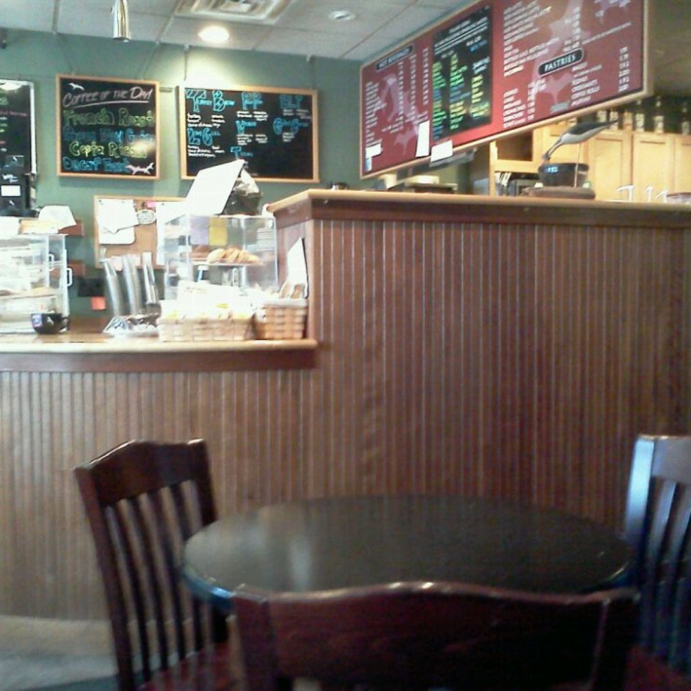 Lone Gull Coffeehouse - Coffee & Tea Near Me - Gloucester, Massachusetts