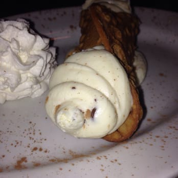Zuccarelli - Homemade Canolli - Pizza Near Me - Pompano Beach, Florida