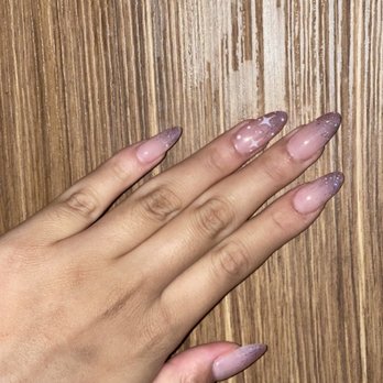 Savvy Nails and Spa - Nail Salons Near Me - Seattle, Washington Savvy Nails and Spa - Nail Salons Near Me - Seattle, Washington