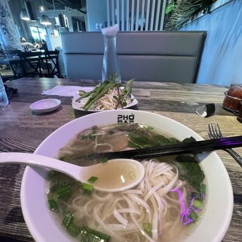 Pho Bar Vietnamese Kitchen - pho tai - Vietnamese Near Me - Davie, Florida Pho Bar Vietnamese Kitchen - pho tai - Vietnamese Near Me - Davie, Florida