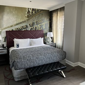 Hotel Indigo Dallas Downtown - King Suite Bedroom - Hotels Near Me - Dallas, Texas