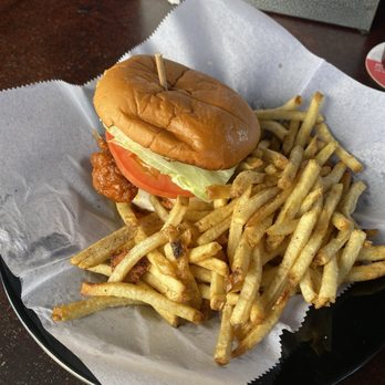 Double Dogs - Gallatin - Buffalo chicken sandwich - Sports Bars Near Me - Gallatin, Tennessee Double Dogs - Gallatin - Buffalo chicken sandwich - Sports Bars Near Me - Gallatin, Tennessee